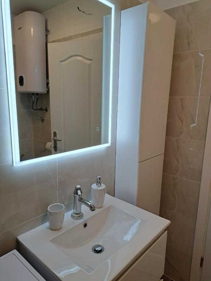 Apartman Melita Galižana Extérieur photo