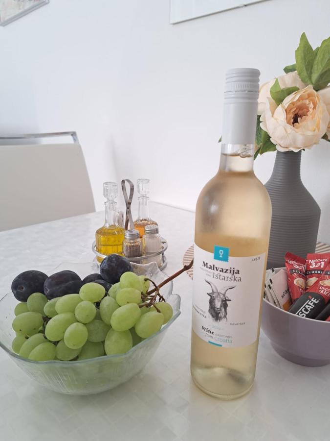 Apartman Melita Galižana Extérieur photo